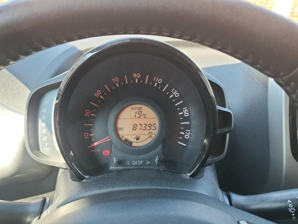 Toyota Aygo 5 Porte 1.0 VVT-i x-play