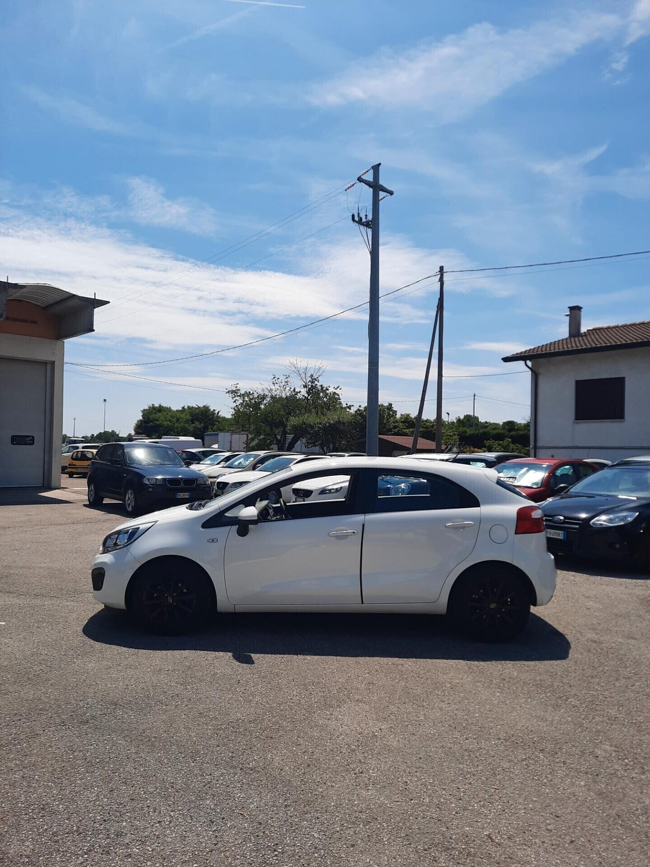 Kia Rio 1.1 CRDi 5p. Active OK NEOPATENTATI