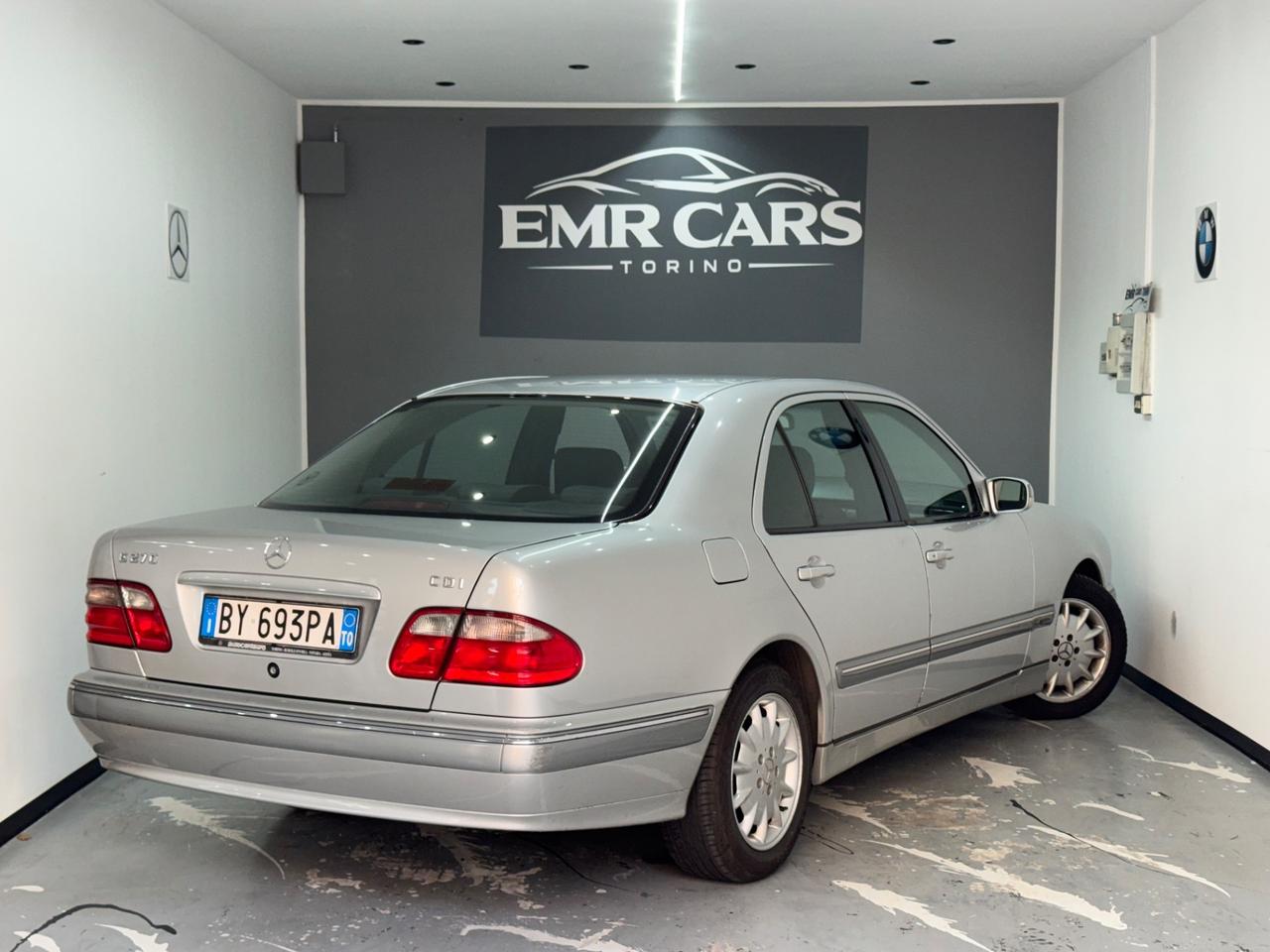 Mercedes-benz E 270 CDI cat Elegance