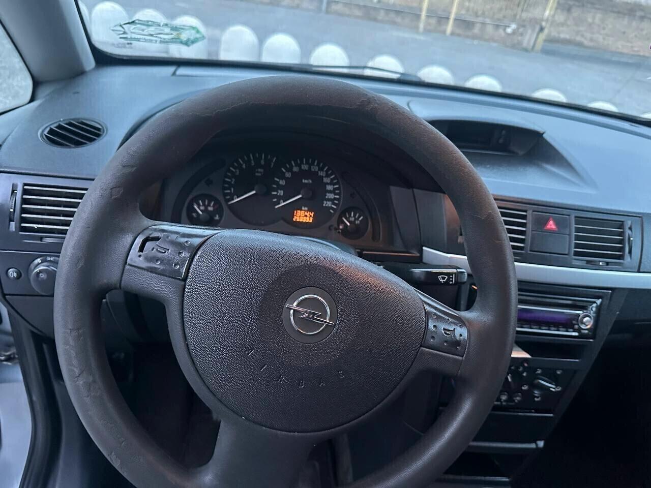 MERIVA 1.4 BENZINA 90 CV NEOPATENTATI