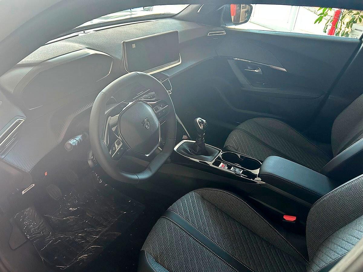 Peugeot 2008 PureTech 100 S&S Allure