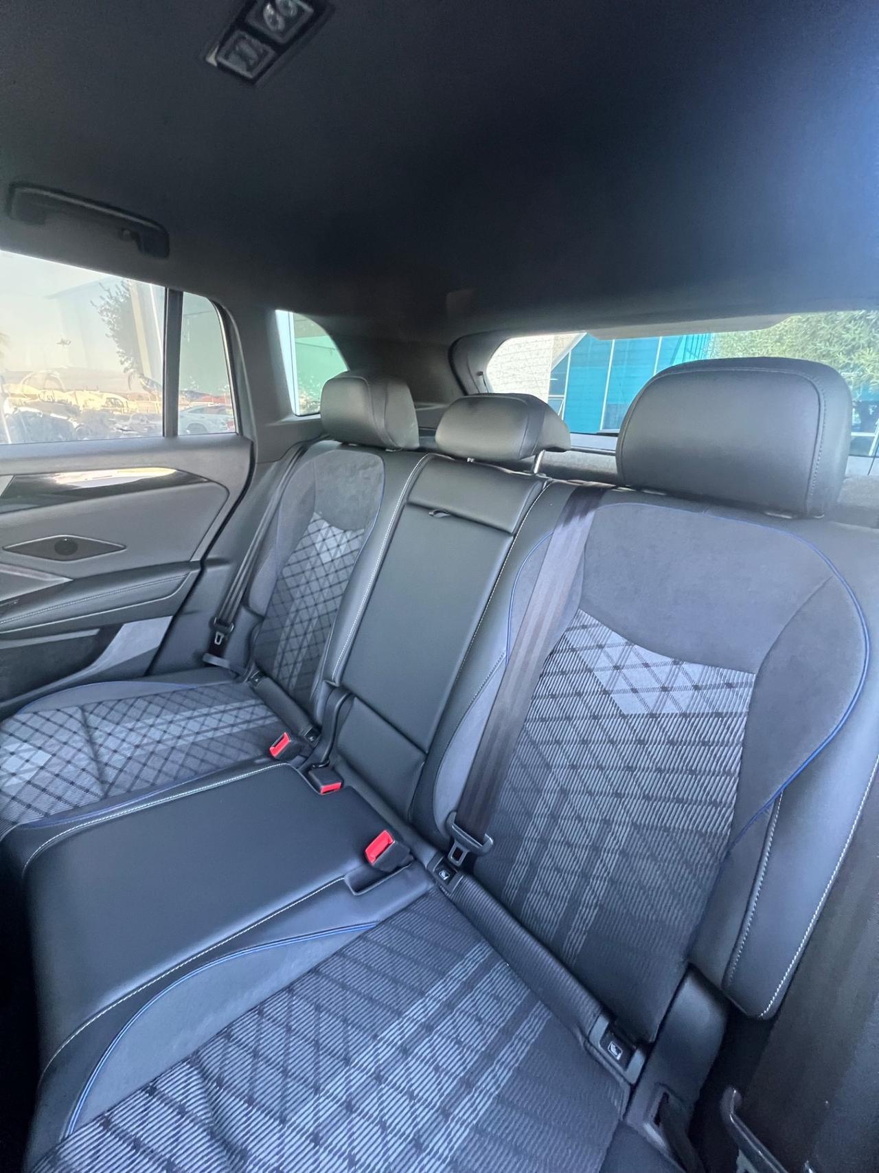 Volkswagen Tiguan 2.0 TDI 150 CV DSG R-Line Plus - possibilità noleggio no scoring