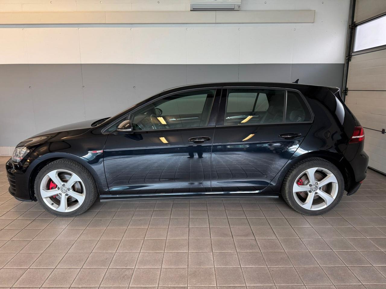 Volkswagen Golf GTI Golf GTI 2.0 TSI 5p. BlueMotion Technology
