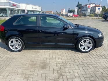 Audi A3 1.6 S-tronic Adatta a Neopatentati