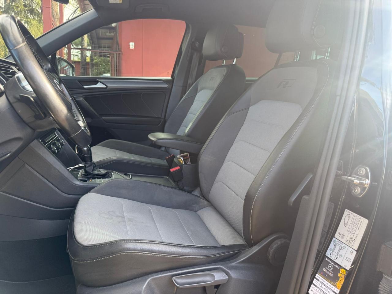 Volkswagen Tiguan 2.0 TDI SCR DSG Advanced R-LINE FULL LED *promo*