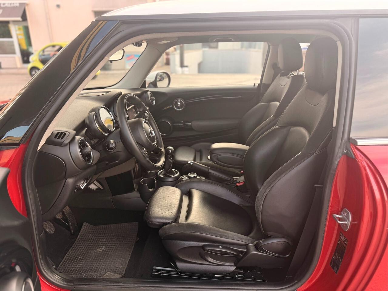 Mini 1.5 Cooper D/PELLE/FULL LED/NAVI/PDC/BELLA