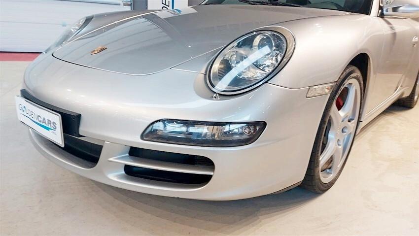 Porsche 911 Carrera cat Coupé