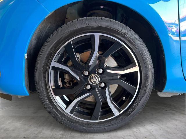 TOYOTA Yaris 1.5 Hybrid 5 porte Trend "Cyan Edition"