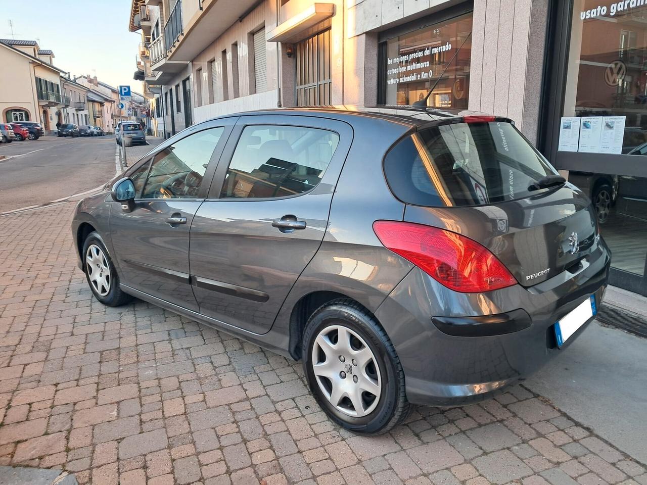 Peugeot 308 1.6 VTI PREMIUM 5P GPL