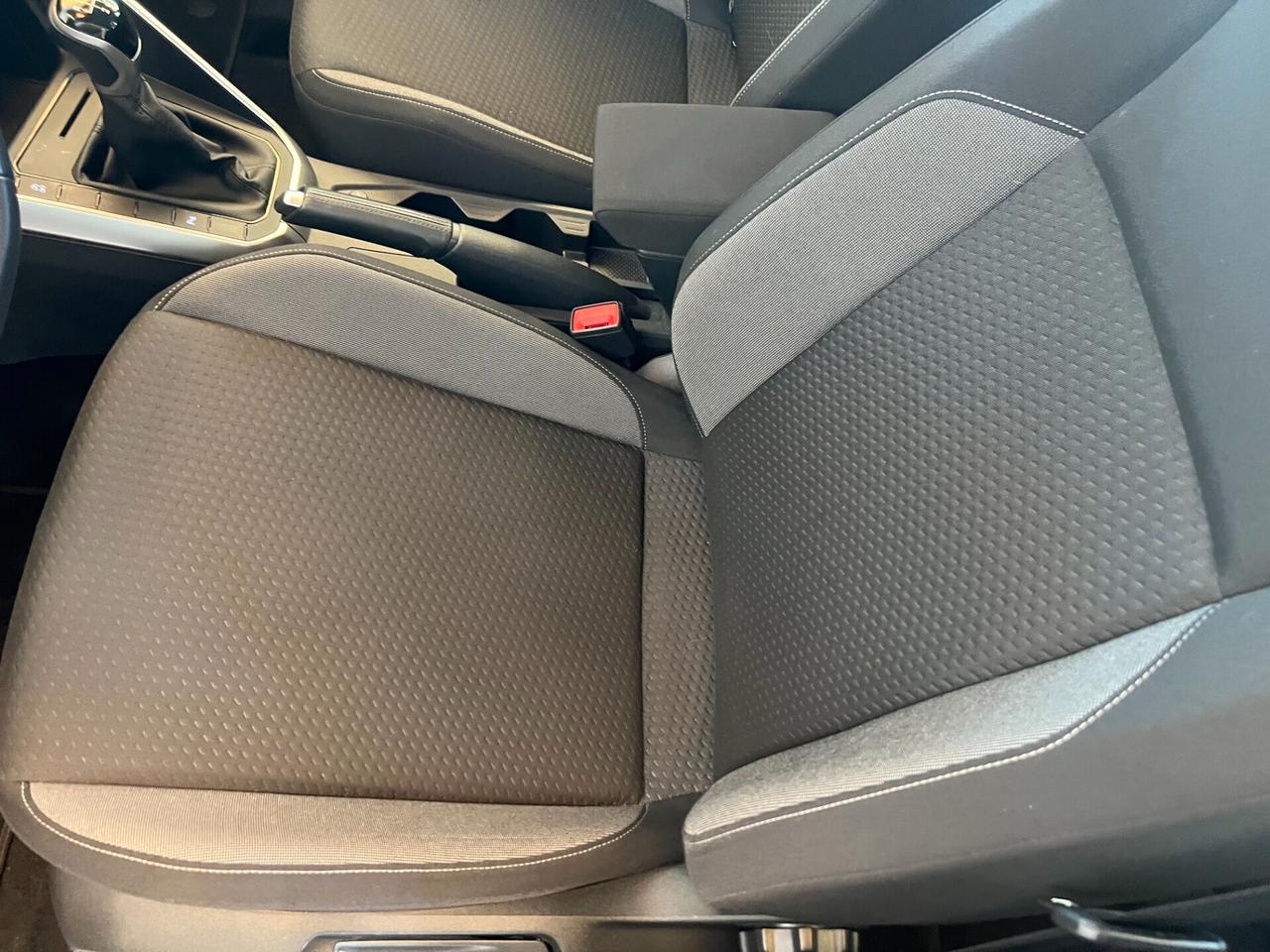 Volkswagen Polo 1.0 Life KM 23.414 ok neopatentati tagliandata vw prezzo reale senza finanziamento