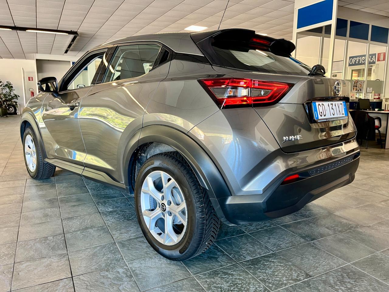 Nissan Juke 1.0 DIG-T 114 CV CAMBIO AUTOMATICO Business