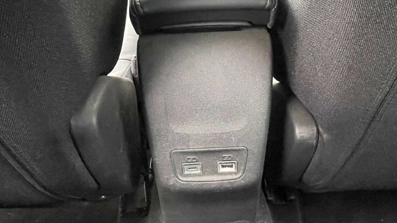 Peugeot 208 PureTechAllure (incidentata)