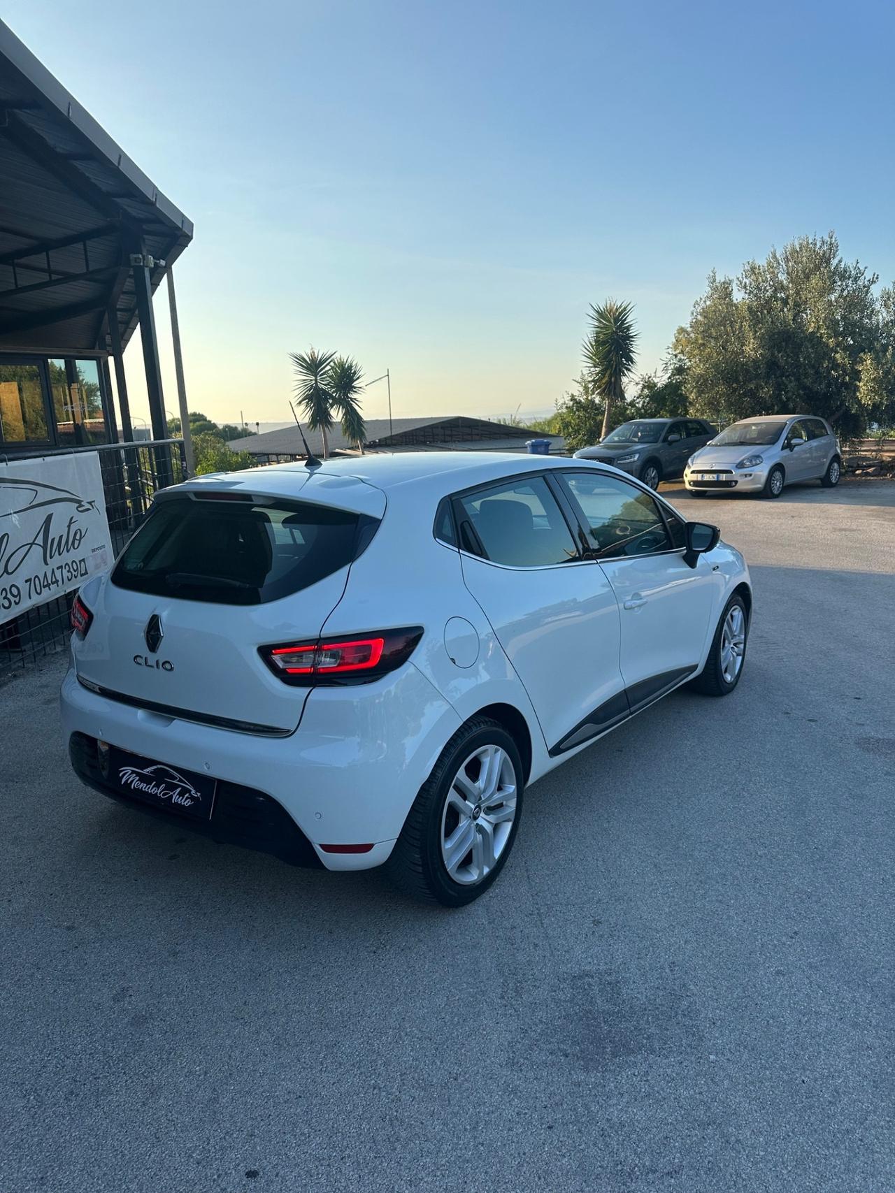Renault Clio dCi 8V 75 CV 5 porte Moschino Life