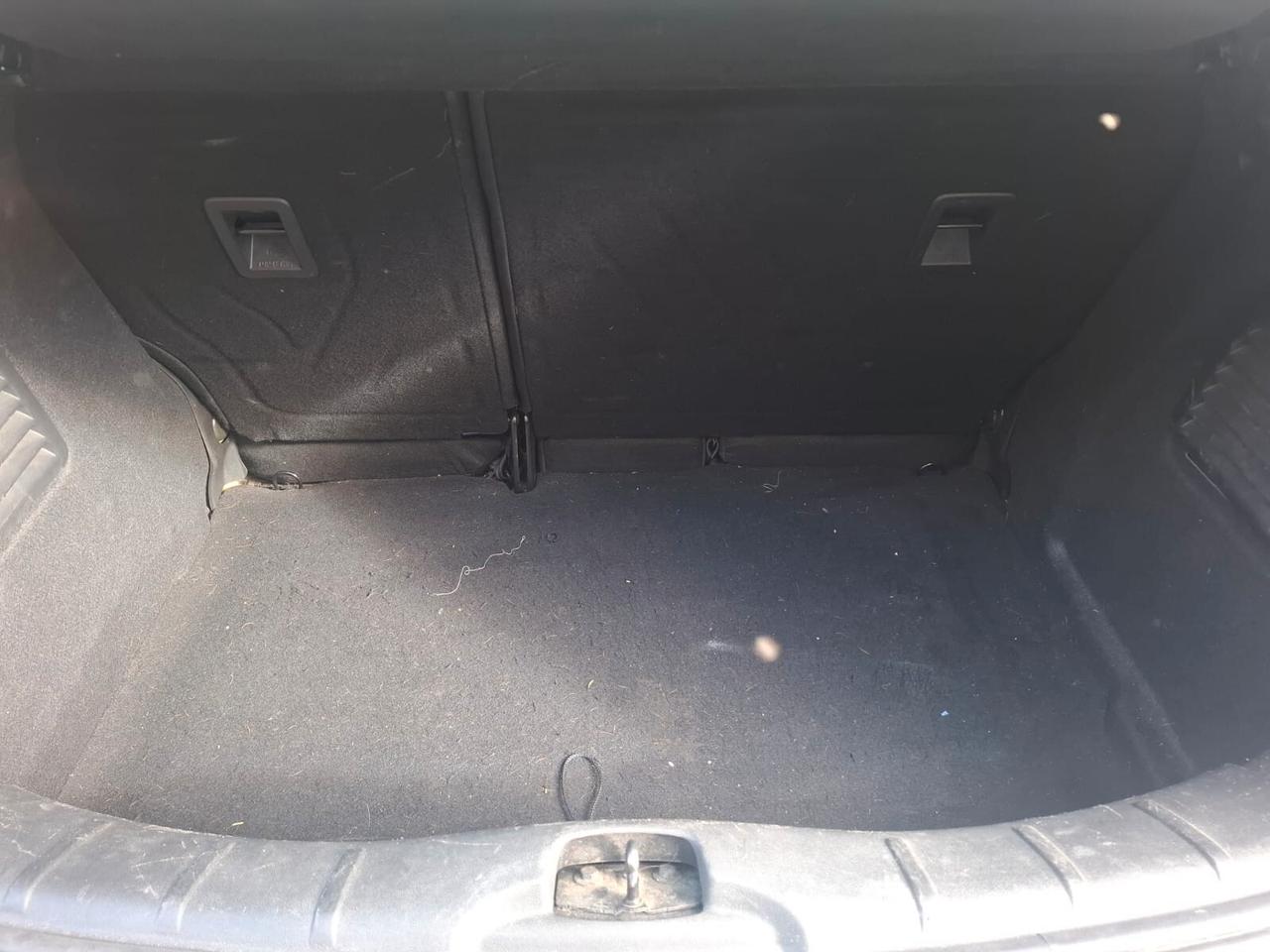 Citroen C3 PureTech 82 Exclusive (60 Kw)