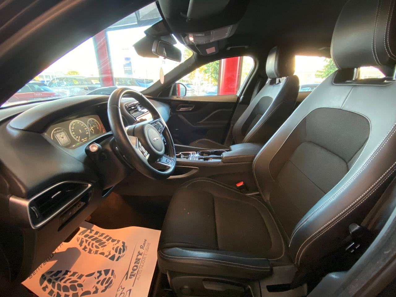 Jaguar F-Pace 2.0 D 180 CV R-Sport