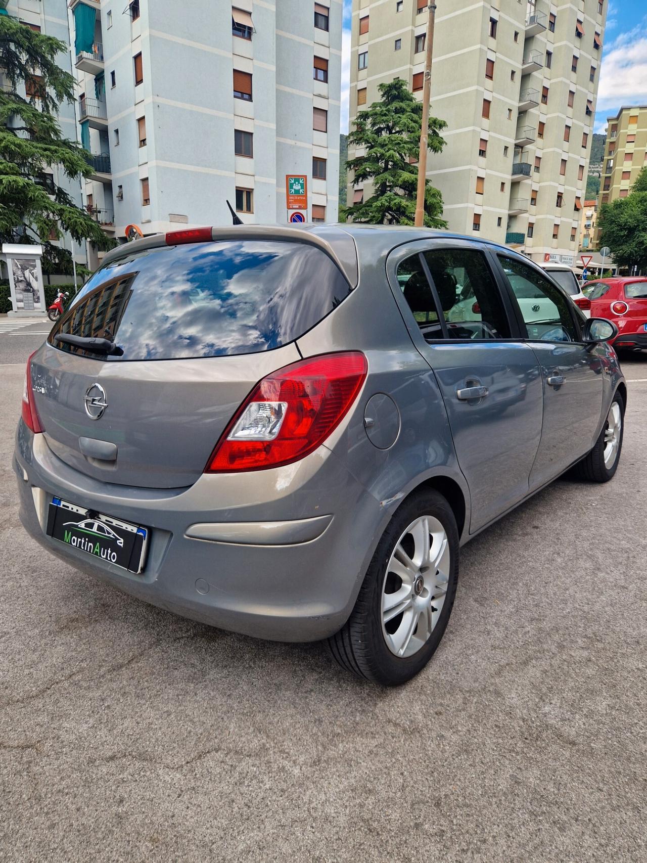 Opel Corsa 1.2 Benz 85CV - Garanzia 12 mesi