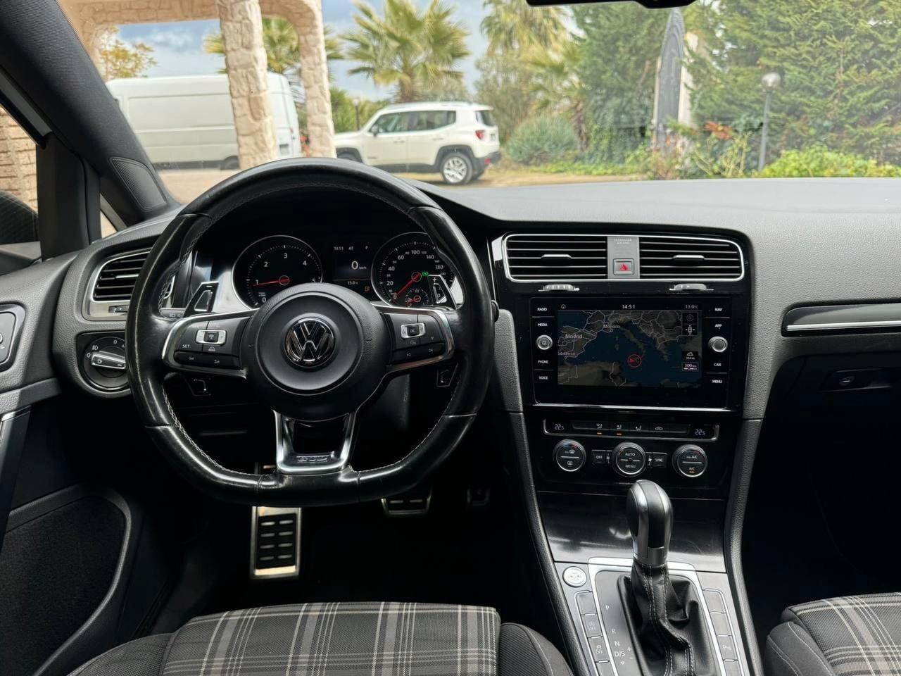 Volkswagen Golf GTD 2.0 TDI DSG TETTO PANORAMICO APRIBILE