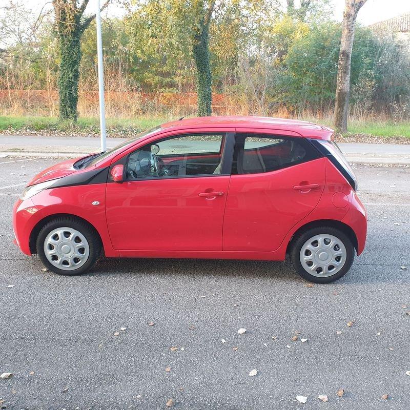 Toyota Aygo Aygo 1.0 69 CV 5 porte x-play