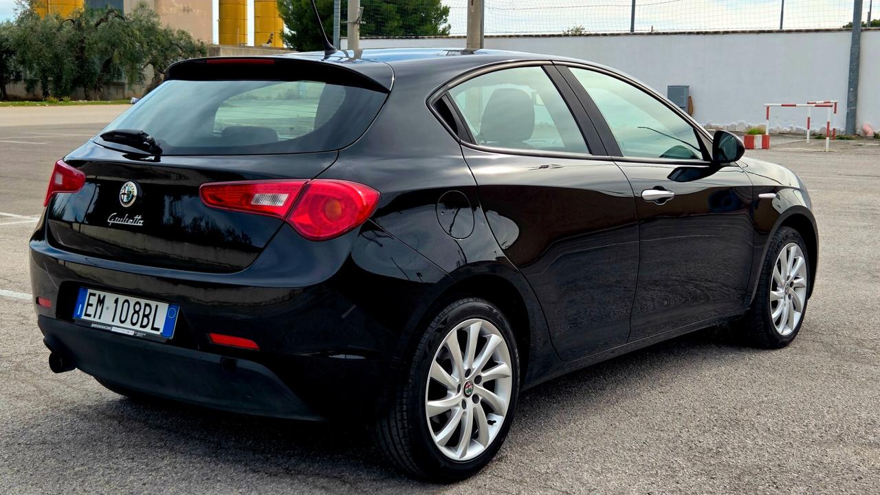 Alfa Romeo Giulietta 1.4 Turbo MultiAir Distinctive