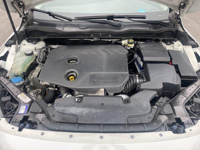 VOLVO V40 D2 1.6 DIESEL 115 CV Momentum