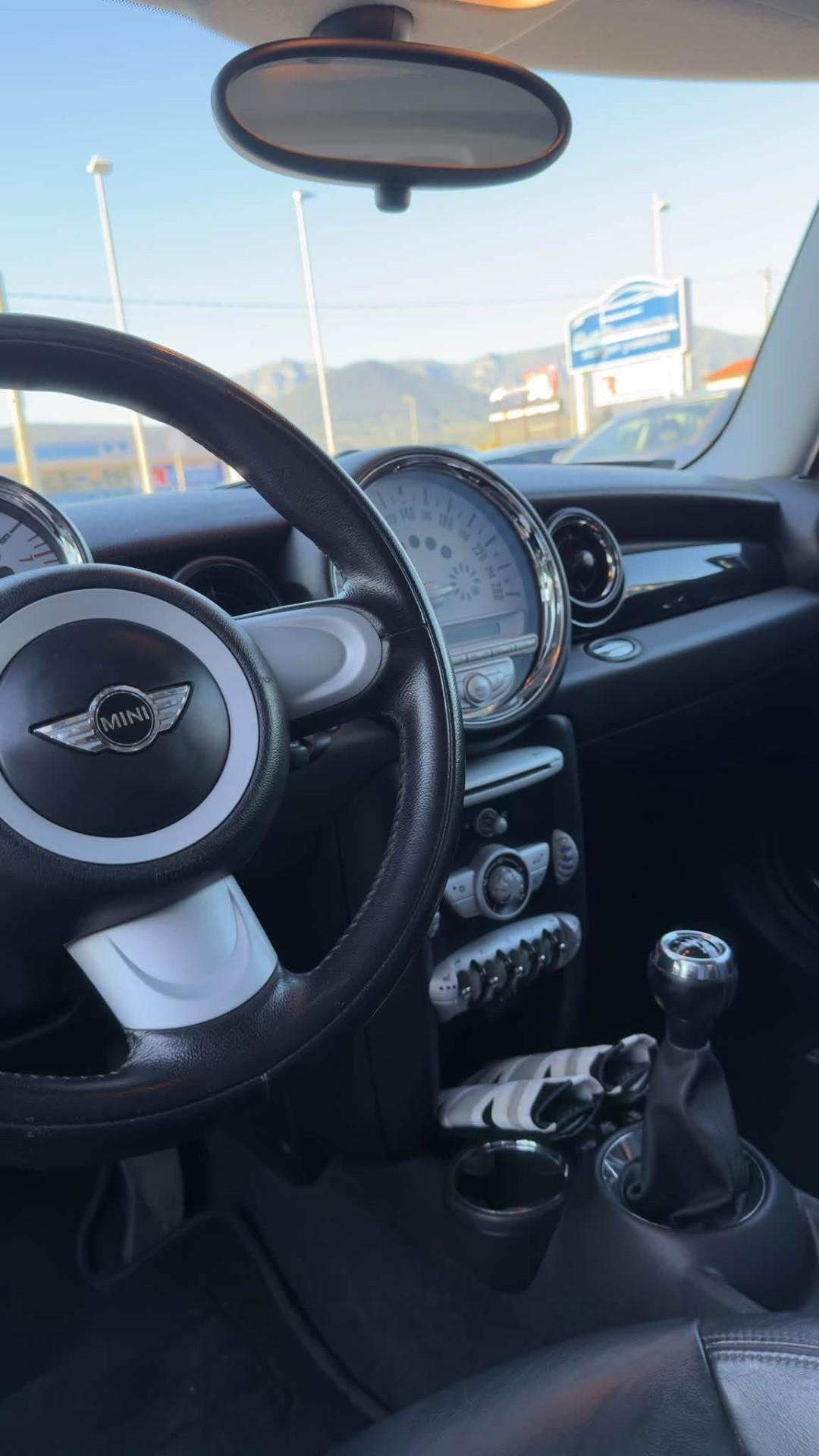 Mini 1.6 16V One