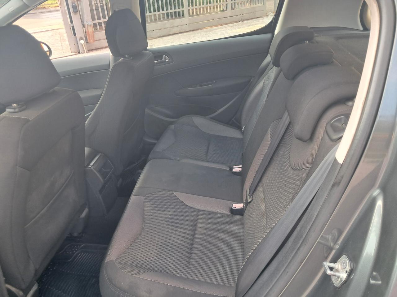 Peugeot 308 1.6 HDi 110CV 5p. Premium (6 Marce)