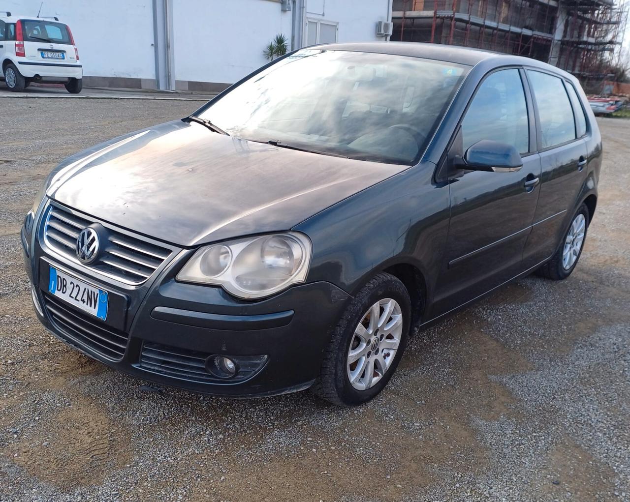 Volkswagen Polo 1.4/80CV TDI 5p. Sportline