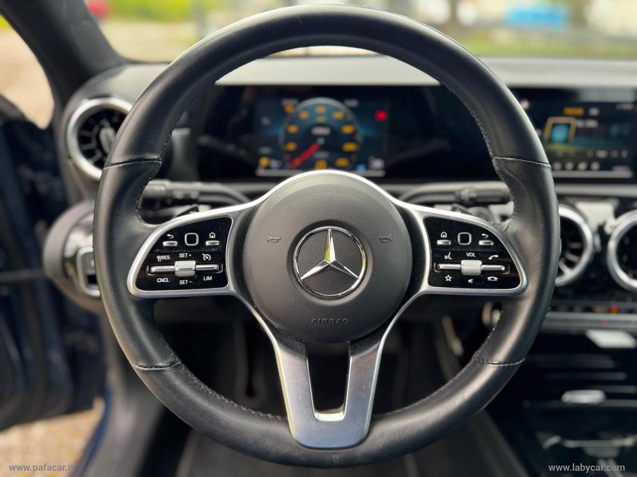 MERCEDES-BENZ A 180 d Automatic Executive