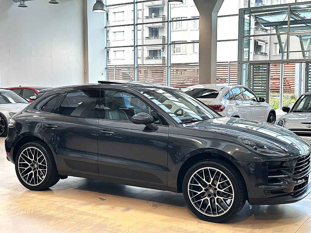 Porsche Macan 2.0 245cv pdk-21"-Tetto-Scarichi-Carplay-Camera-PDLS