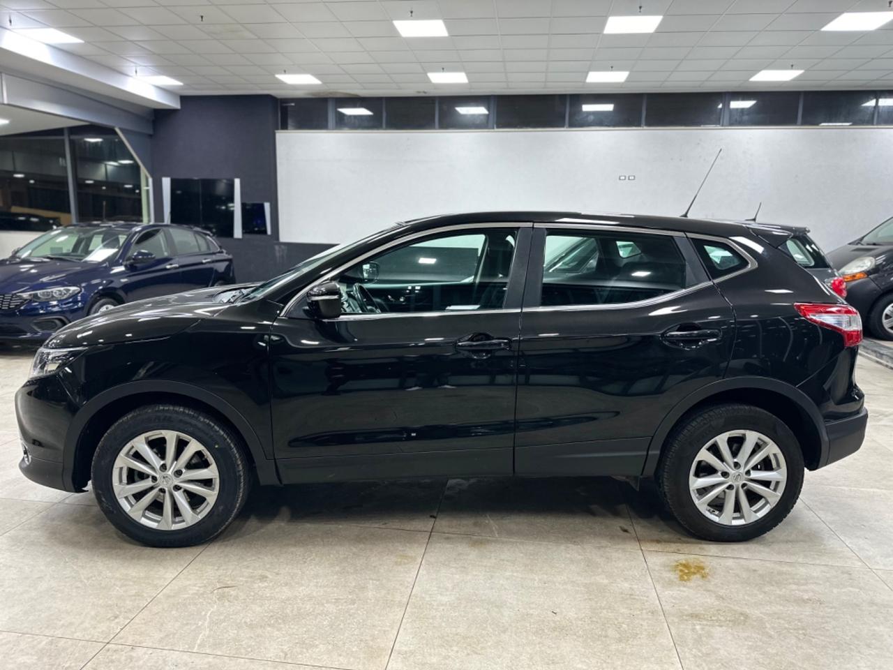 Nissan Qashqai 1.6 dCi 2WD Navi Camera Tekna 2016