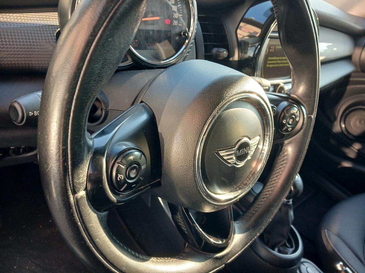 Mini 1.5 Cooper D 5 porte AUTOMATICO