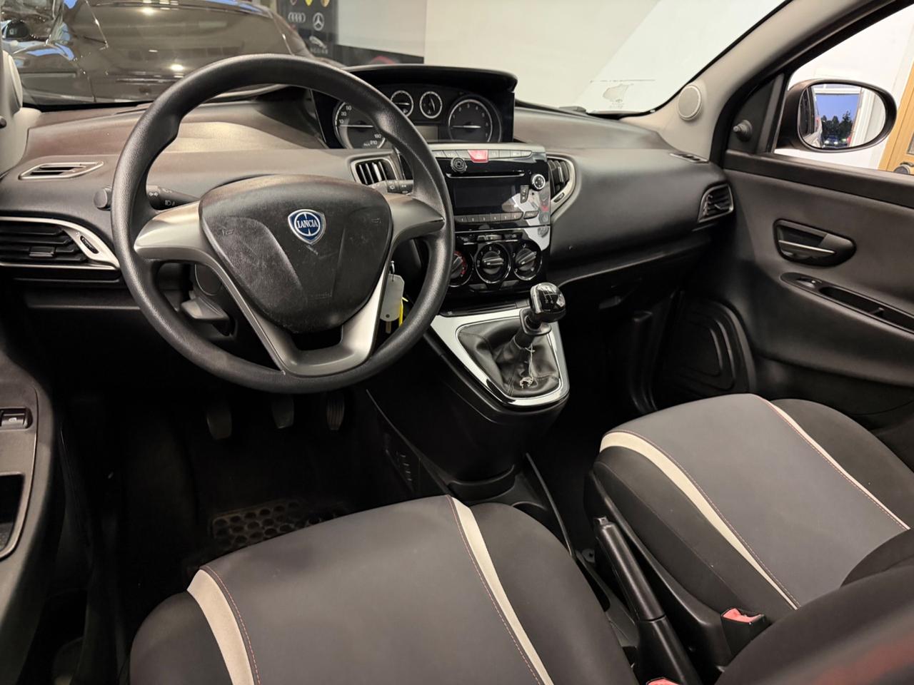 Lancia Ypsilon 1.2 69 CV 5 porte Elle
