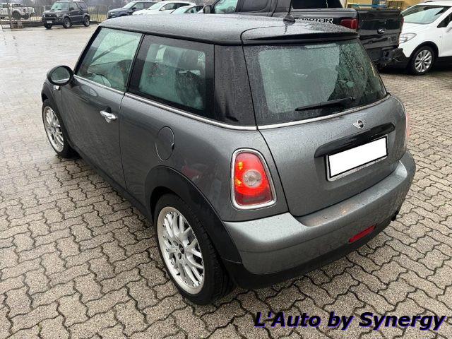 MINI One 1.6 16V One (55kW)