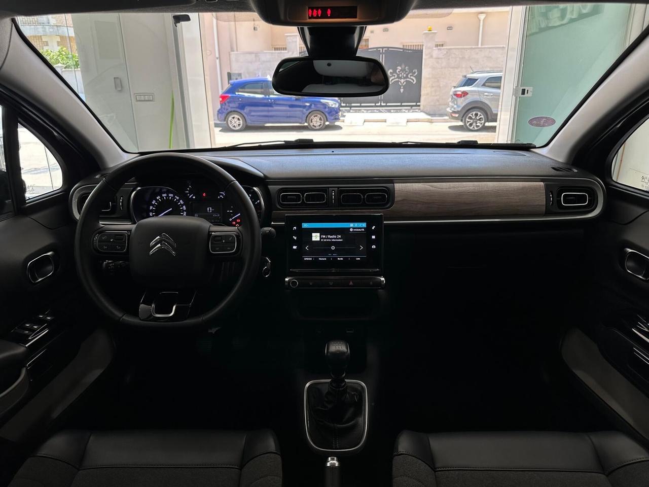 Citroen C3 PureTech 110 S&S Shine Navi+Retrocamera