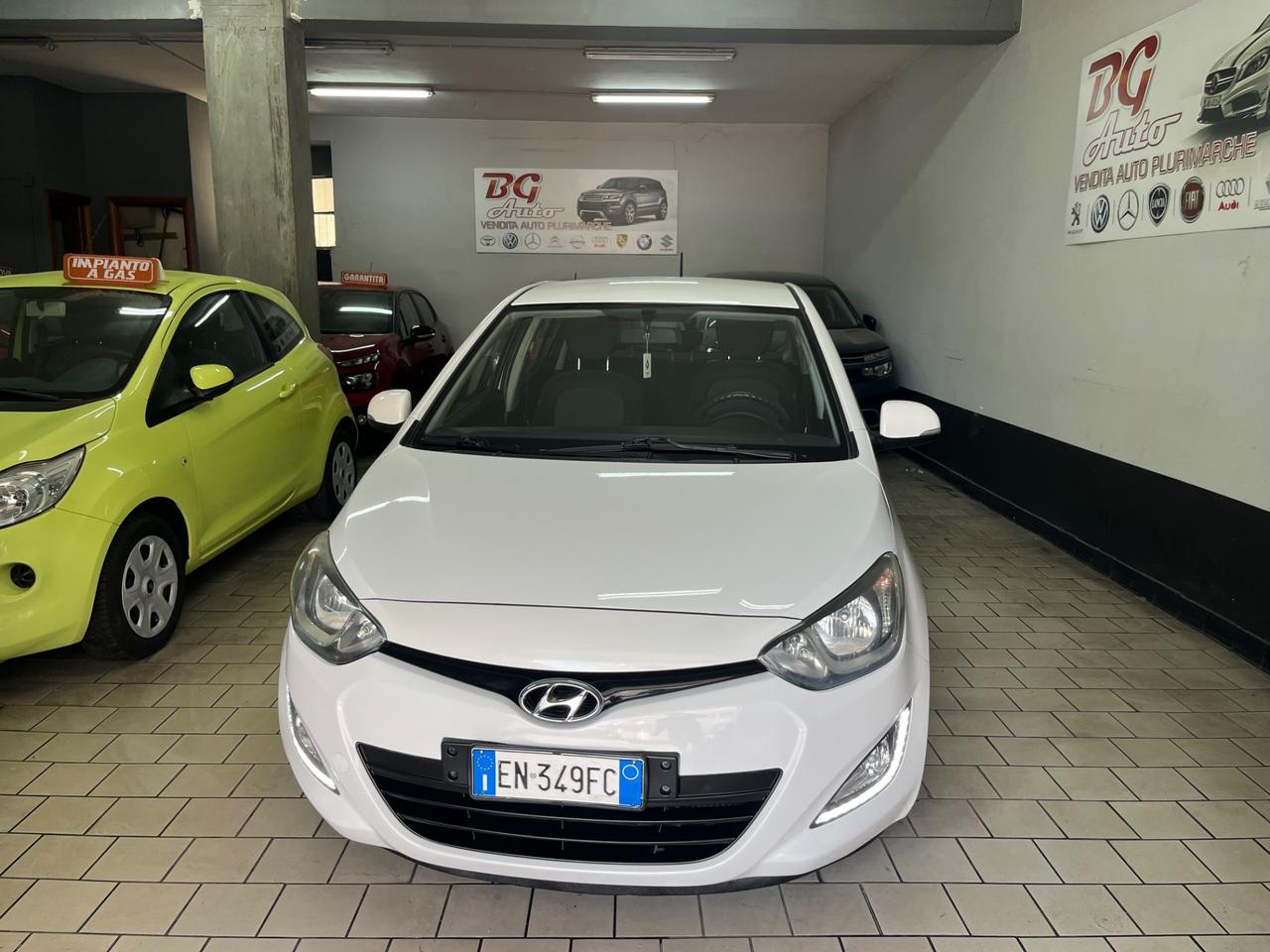 Hyundai i20 1.4 CRDi 5p. Tagliandata 12