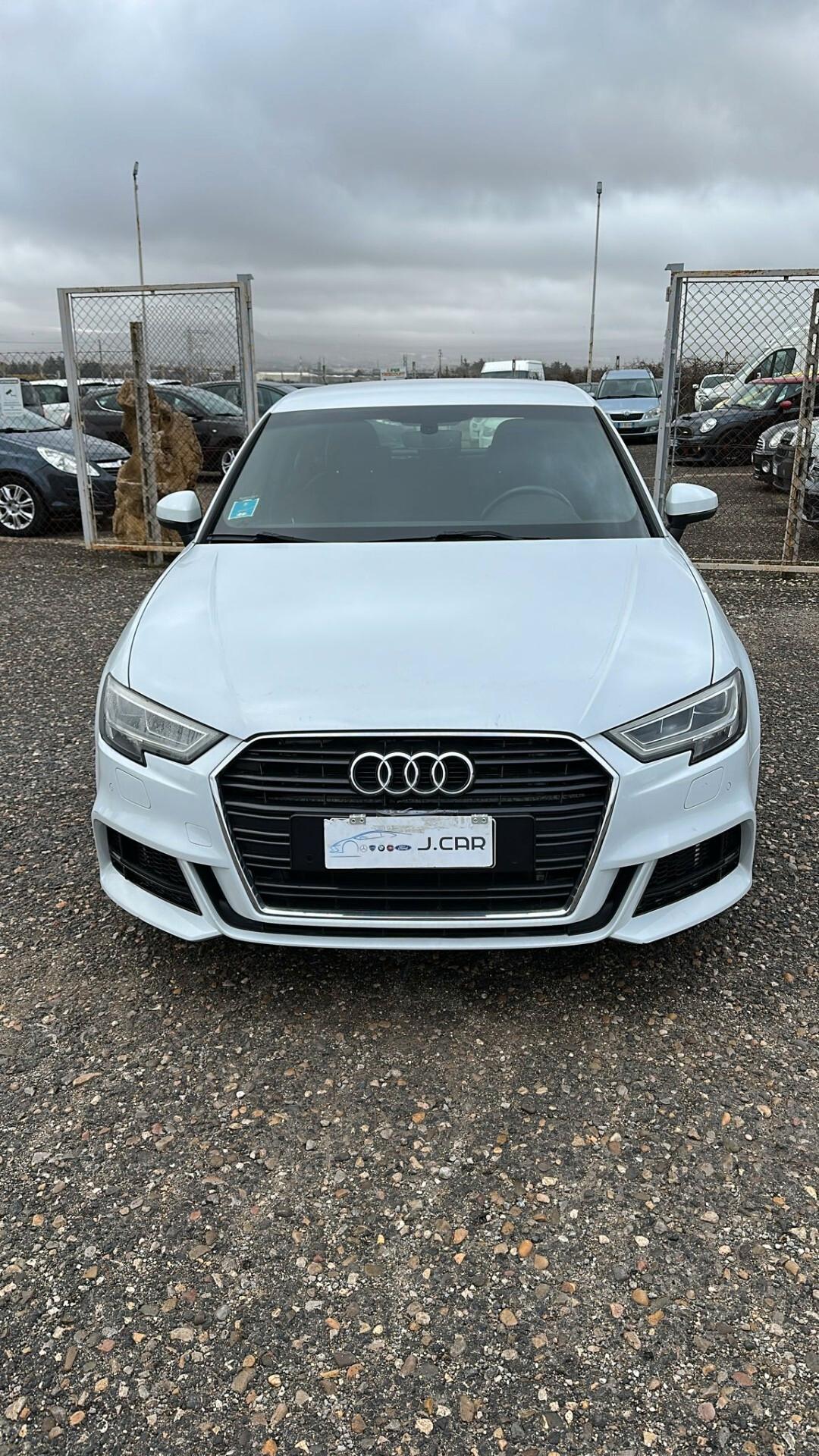 Audi A3 1.0 TFSI S TRONIC ADMIRED