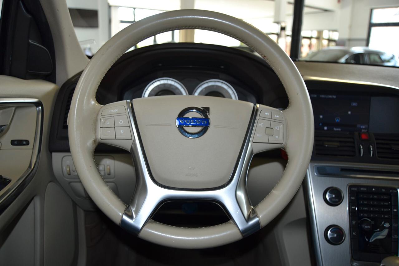 Volvo XC60 2.0 D3 Momentum KMDOC/Fatture/Tagliandi