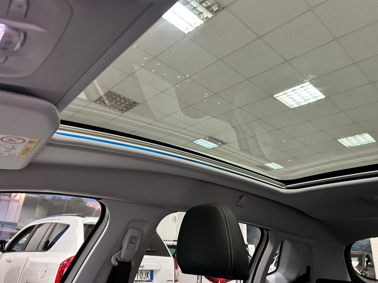 Peugeot 2008 1.2B X NEOPATENTATI Allure 2015