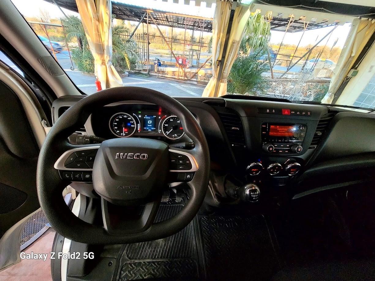 IVECO FURGONE CASSONATO