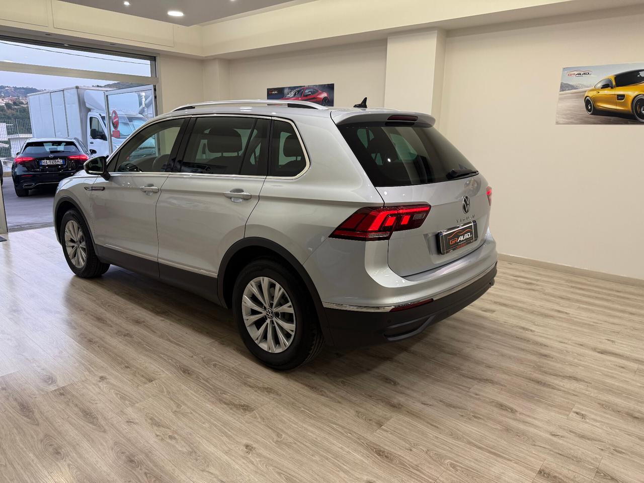 Volkswagen Tiguan 2.0 TDI 150 CV SCR DSG Elegance