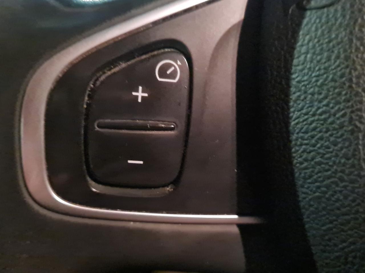 Renault Captur 0.9 ENERGY TCe Intens #8205