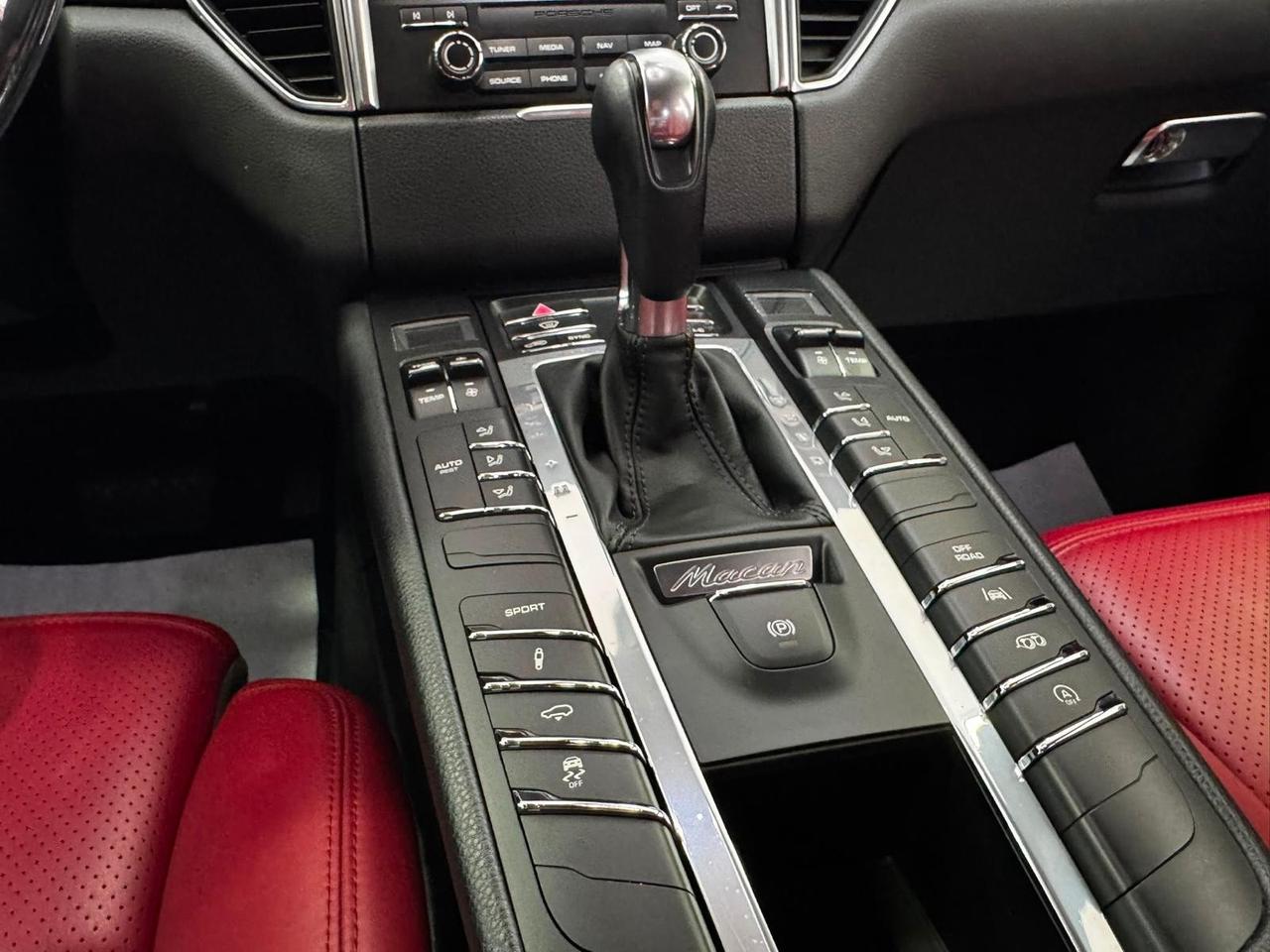 Porsche Macan 3.0 S Diesel-ALL GTS-FULL LED-TAGLIANDI PORSCHE-2017
