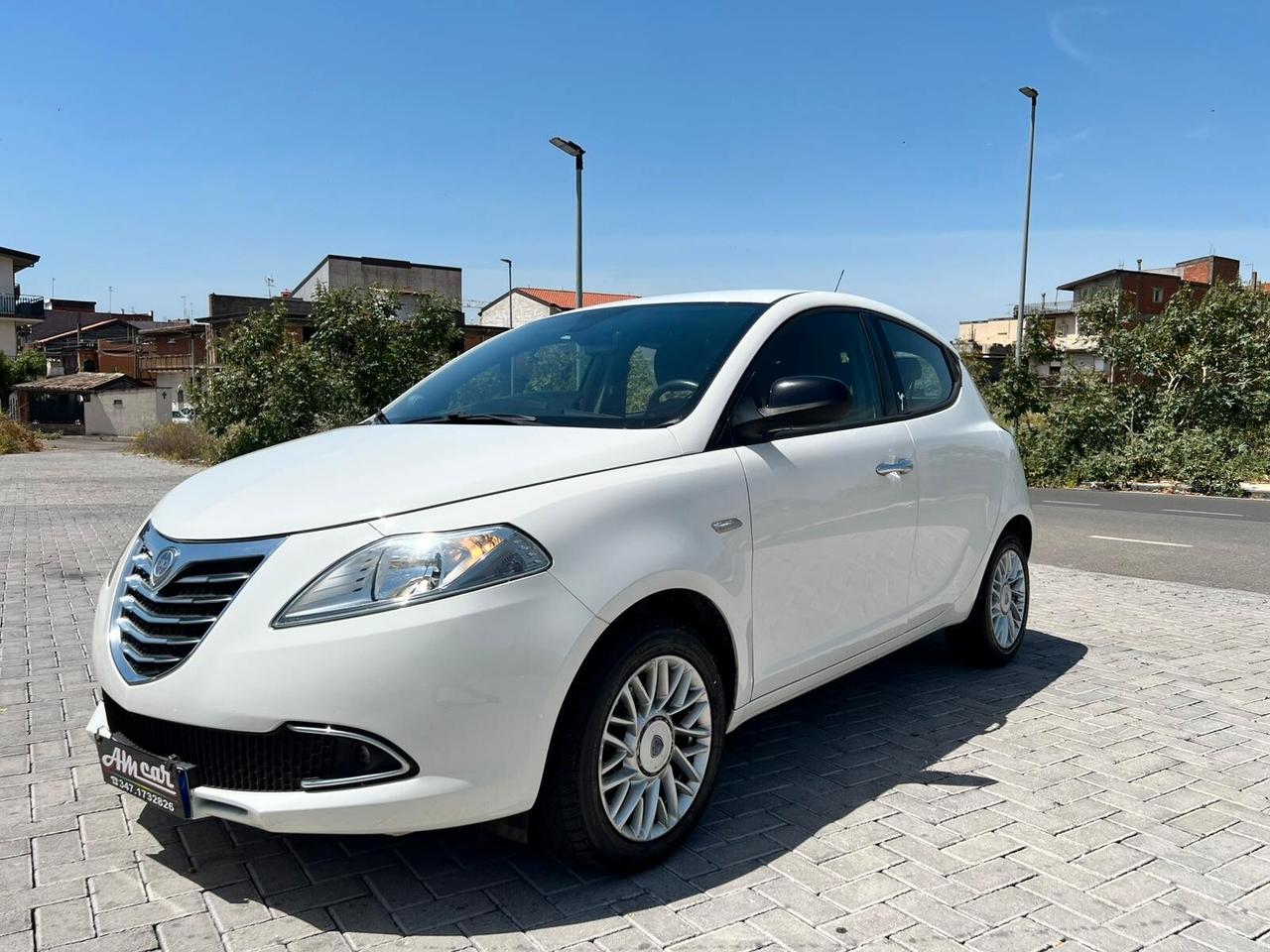 Lancia Ypsilon 1.3MLJT COME NUOVA FULL 2014
