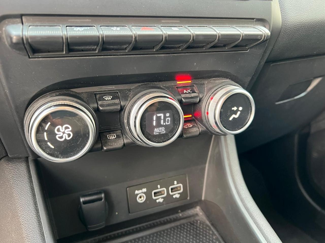 RENAULT CAPTUR 1.0 TCe 100cv GPL 2022!!! INTENS!!