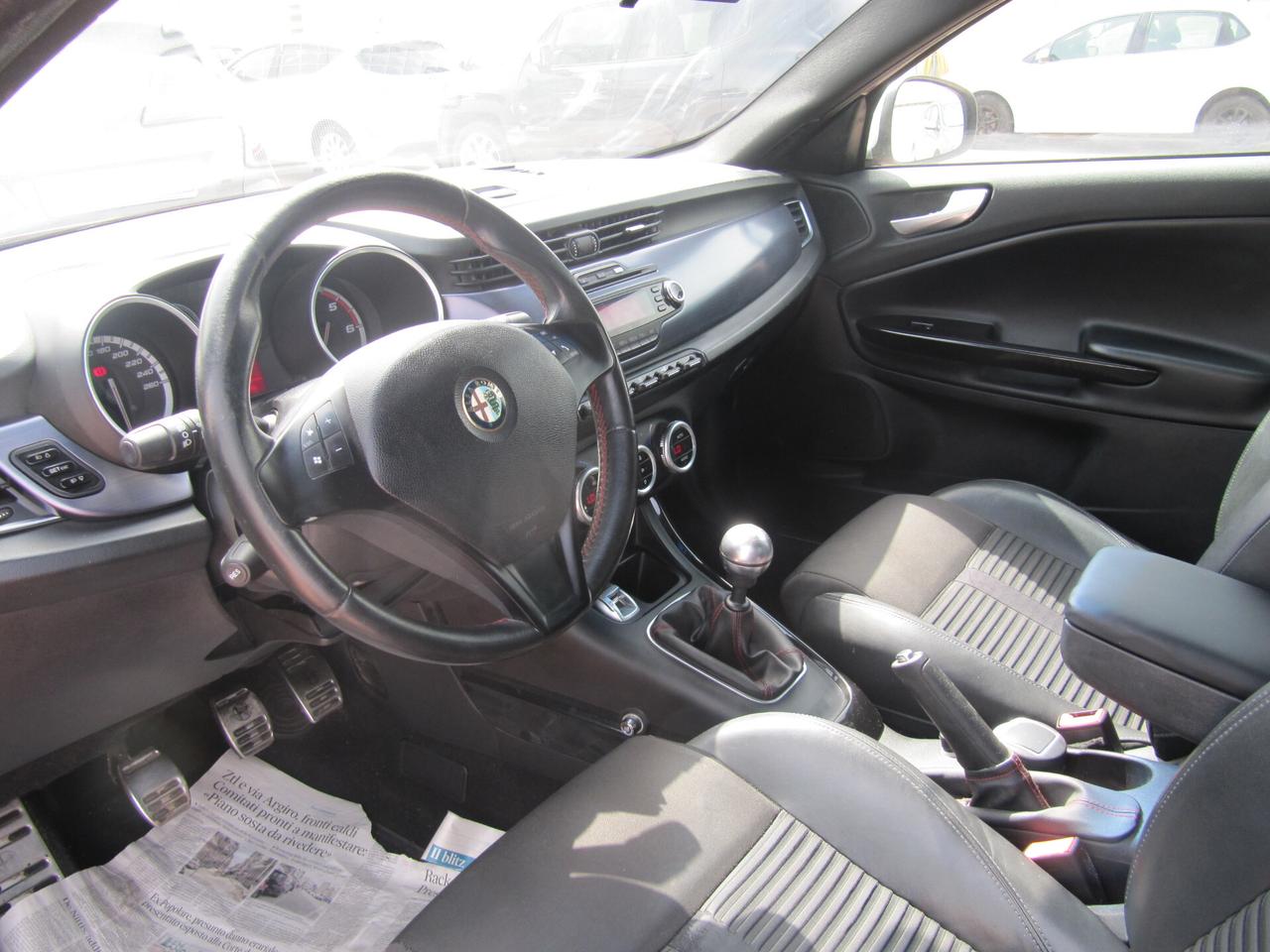 Alfa Romeo Giulietta 1.6 JTDm-2 105 CV Exclusive