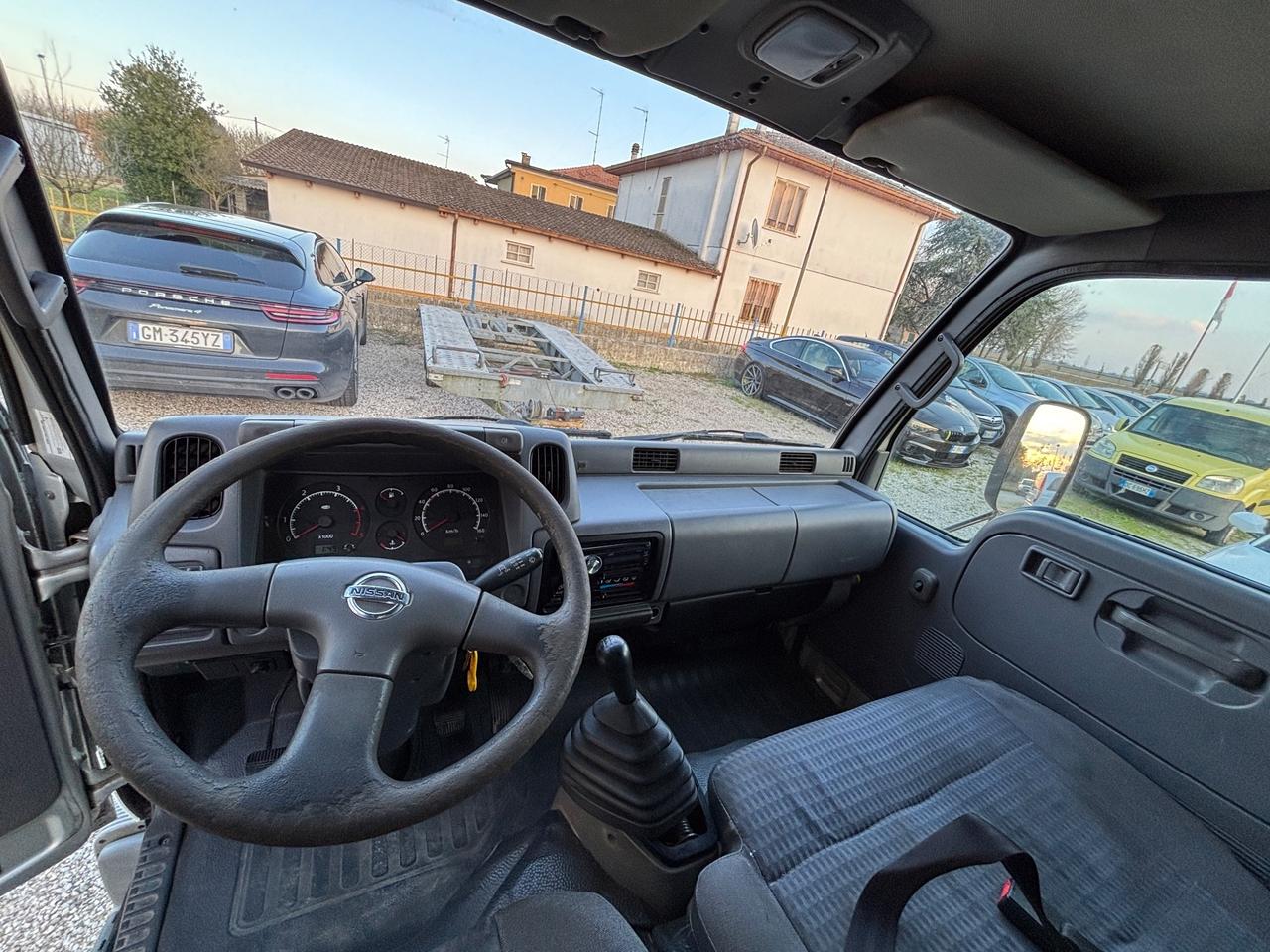 Nissan Cabstar 28.10 3.0 Tdi PC Cabinato L