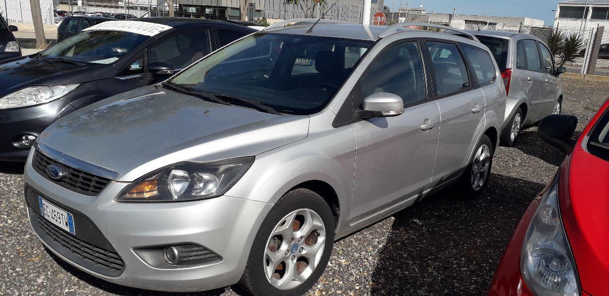 FORD - Focus Station Wagon - 1.6 SW Titanium