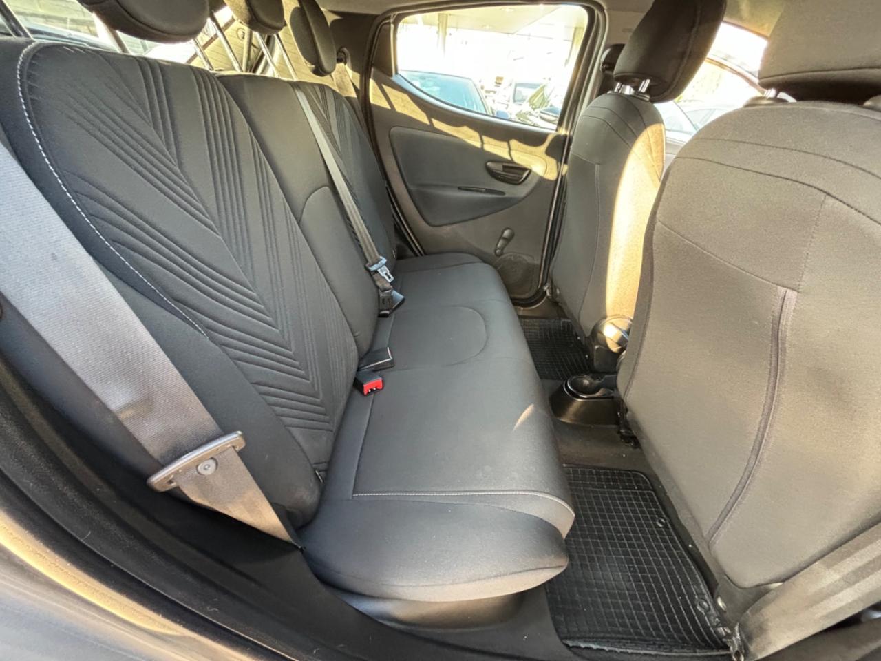 LANCIA YPSILON 1.0 HYBRID GOLD FULL OPTIONAL