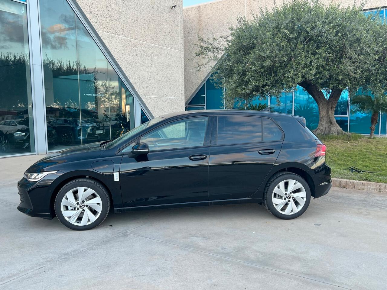 Volkswagen Golf 1.5 TSI eHybrid DSG Style possibilità noleggio no scoring