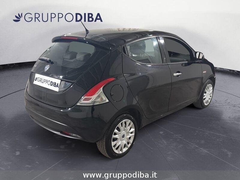 Lancia Ypsilon III 2011 Benzina 1.2 8v silver s&s 69cv